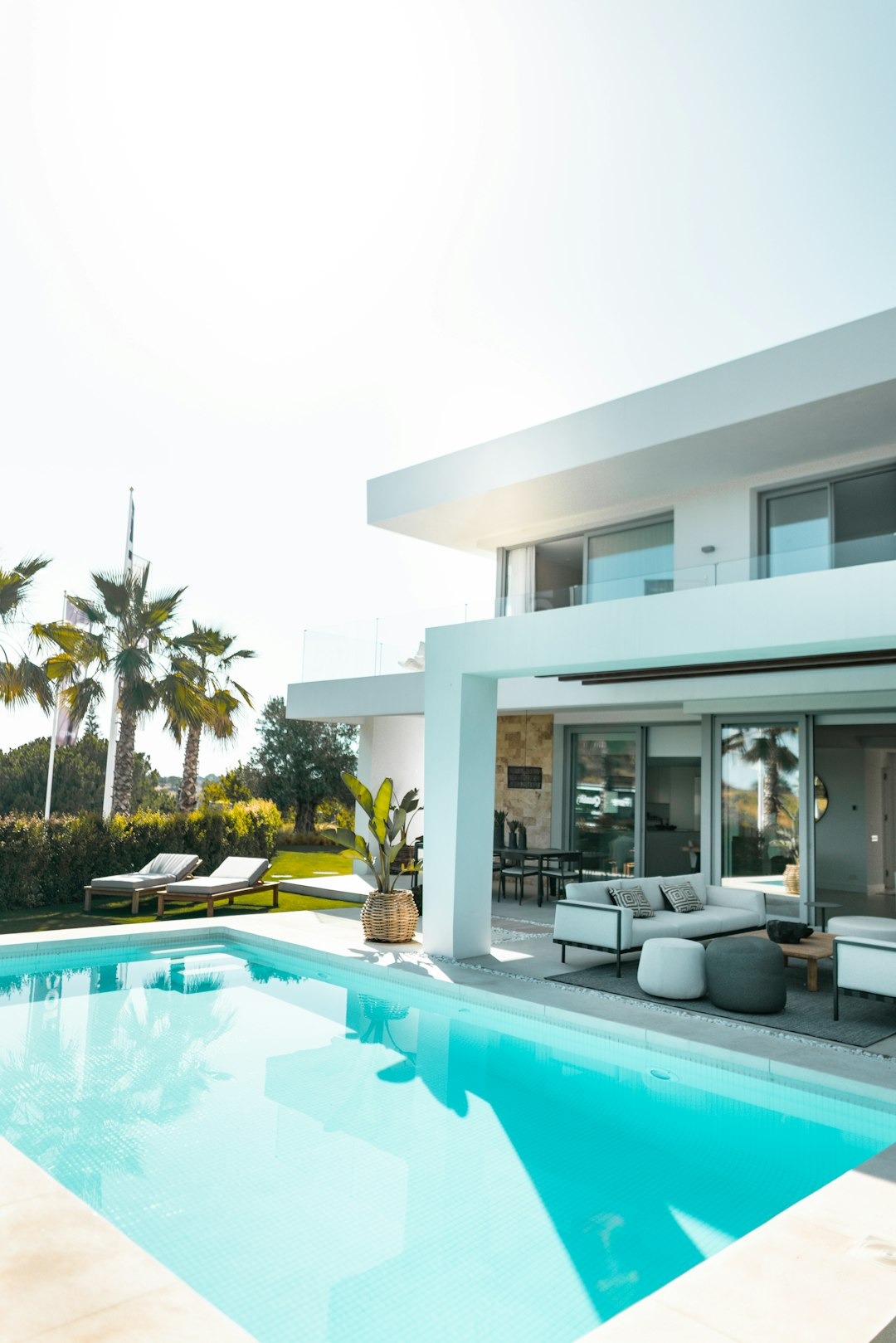 piscina climatizada placas solares Navalcarnero